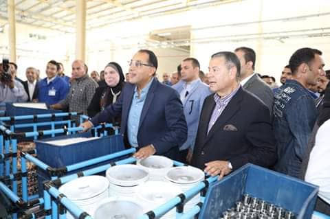 رئيس الوزراء يستهل جولته ببنى سويف بتفقد مُجمع مصانع العربى بالمنطقة الصناعية بكوم أبو راضي بمركز الواسطى  

