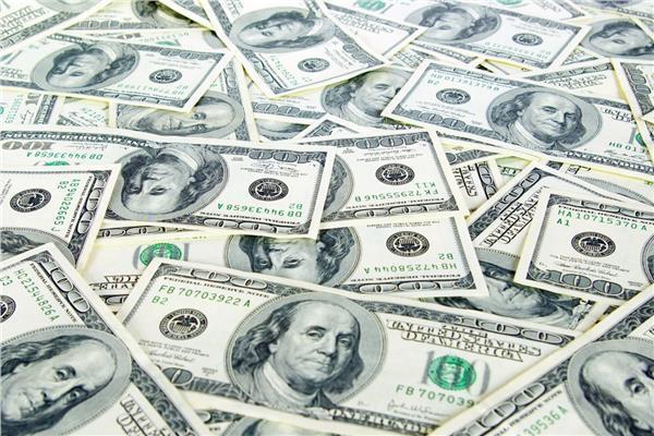 أسعار الدولار بداية تعاملات اليوم السبت في البنوك المصرية