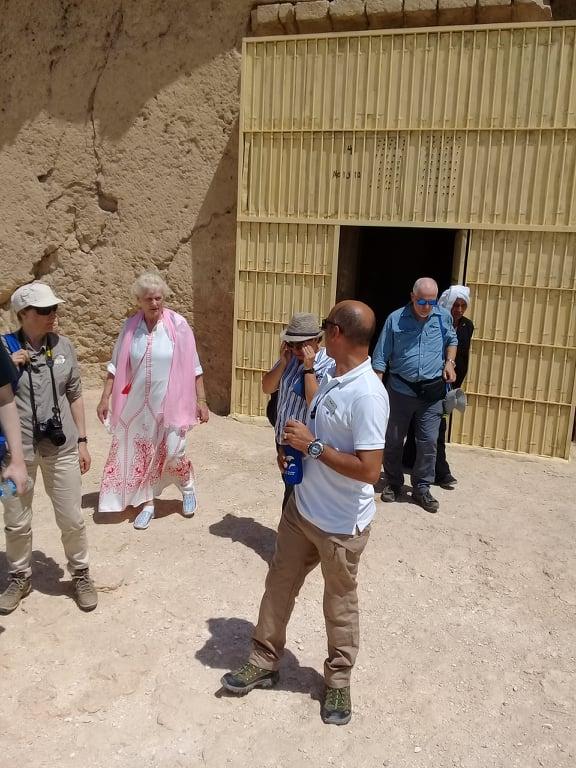 المنيا تستقبل وفود 3 جنسيات لزيارة المعالم الأثرية والسياحية 

