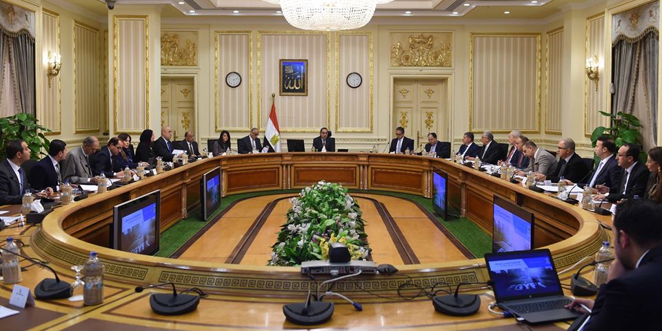 رئيس الوزراء يكلف بسرعة تنفيذ 49 قراراً للجنة فض منازعات الاستثمار تم إصدارها مؤخراً