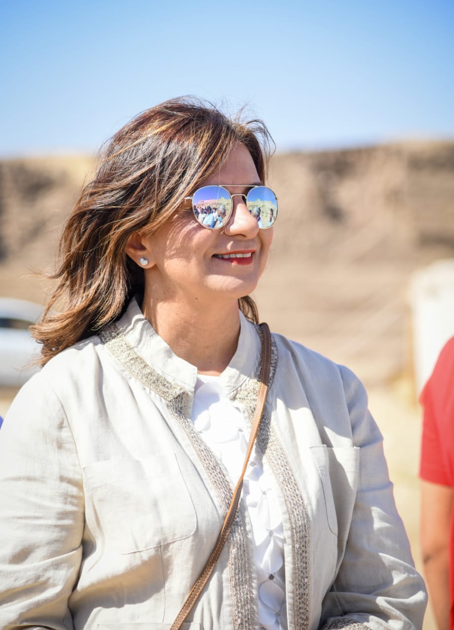 وزارة الهجرة تنظم زيارة إلى منطقة سقارة الأثرية لوفد شباب الدارسين بالخارج