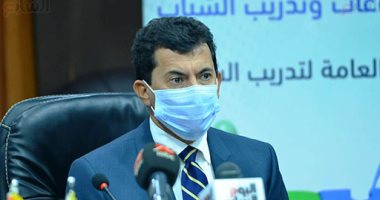 وزير الرياضة: مباراة الأهلى والزمالك ستقام فى استاد القاهرة بشكل نهائى 
