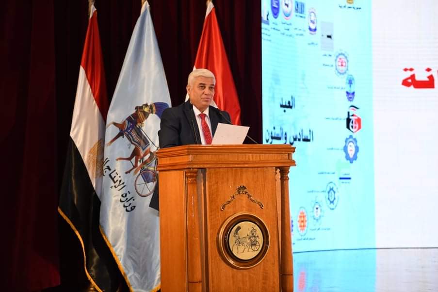 المهندس أسامة عبد العزيز يستعرض أهم إنجازات وزارة الإنتاج الحربي وقطاعاتها