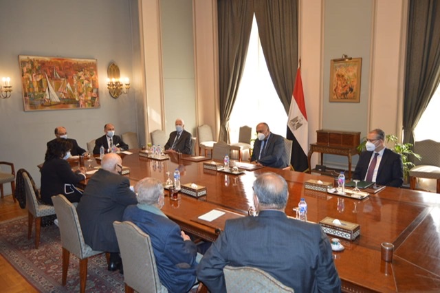 وزير الخارجية يستقبل أعضاء المجلس المصري للشئون الخارجية