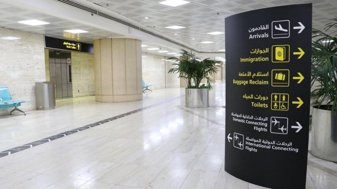 السعودية تعلق الرحلات الجوية وتغلق منافذها البرية والبحرية لمدة أسبوع