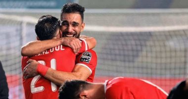 عمرو السولية يطالب الجماهير بالدعاء له عقب إصابته بفيروس كورونا 

