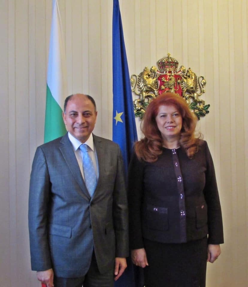 سفير مصر في صوفيا يلتقي نائبة رئيس الجمهورية البلغاري