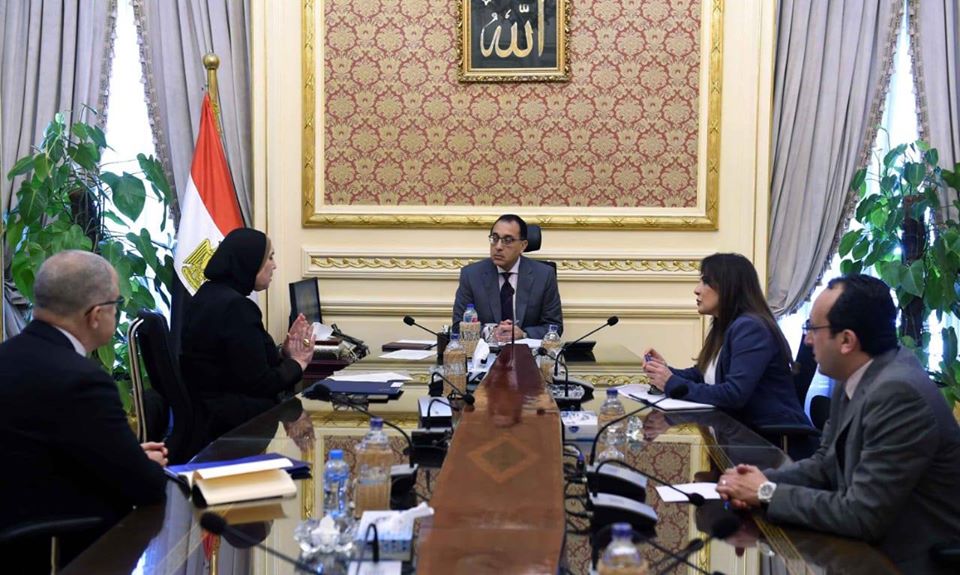 رئيس الوزراء للسويدي: عجلة الانتاج لن تتوقف وقطاع الصناعة له كل الدعم 