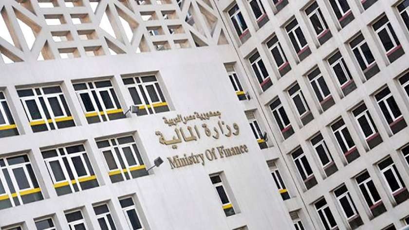 التجارة والمالية: آلية جديدة للإفراج عن السلع المستوردة بدون مستندات