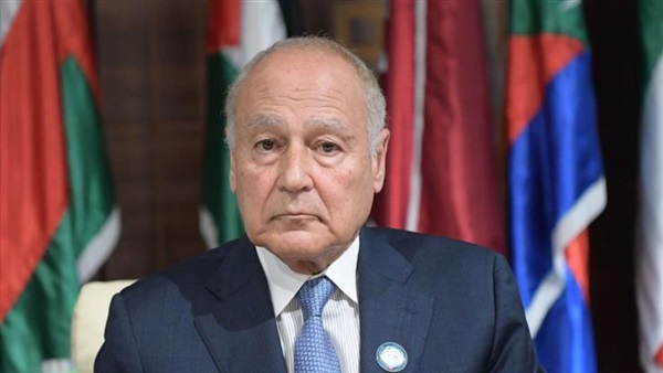 أبو الغيط يبحث مع محمد الطاهر سيالة تطورات الوضع الليبي