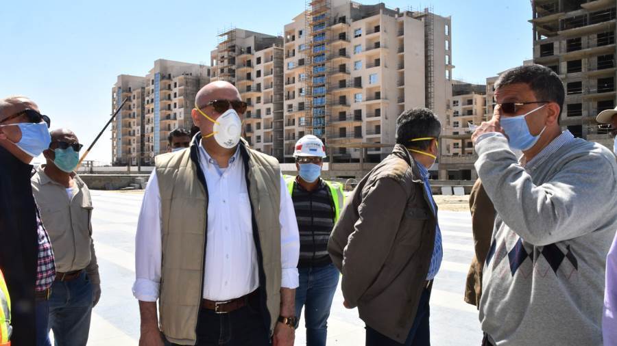 وزير الإسكان: تنفيذ 1320 وحدة بـ 