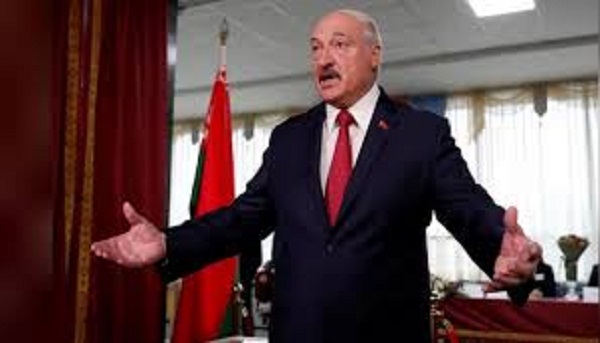 بعد إعلانه عن علاج كورونا بشرب الفودكا واللعب مع الماعز، رئيس بيلاروسيا 