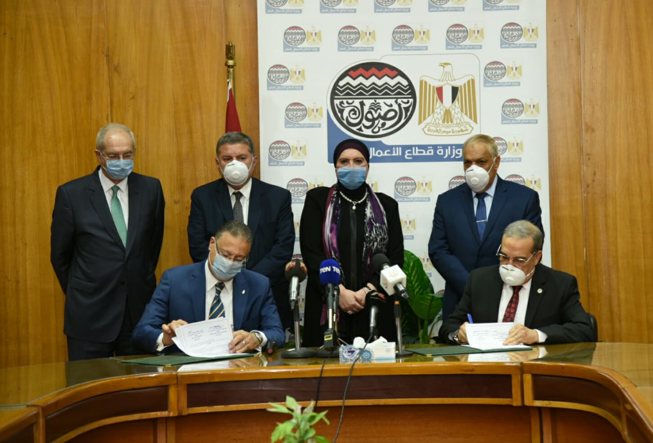 قطاع الأعمال والعربية للتصنيع يشهدان توقيع مذكرة تفاهم لإنشاء مصنعين لإنتاج إطارات المركبات