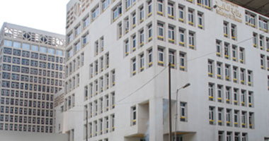 تعرف على واردات مصر من التبغ وأكل القطط والكلاب