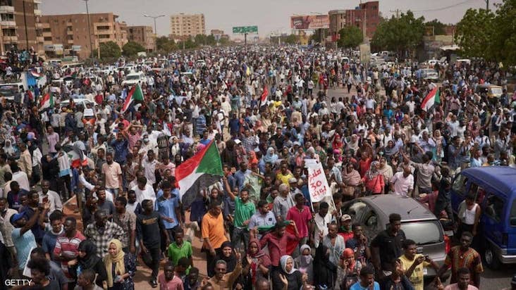 بيان من أمانة حقوق الانسان واللاجئين بالجبهة الوطنية العريضة السودانية لمساندة المتظاهرين