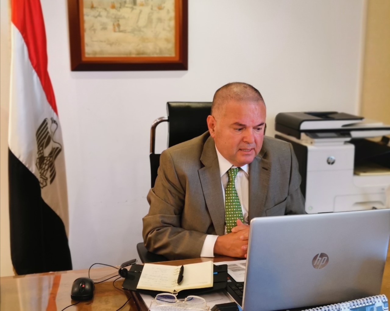 وزير قطاع الأعمال: نستهدف استعادة عرش القطن المصري