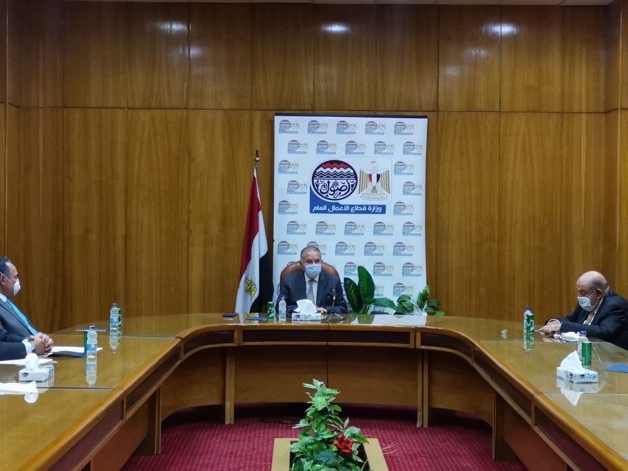 وزير قطاع الأعمال يطرح فرصًا للشراكة مع القطاع الخاص