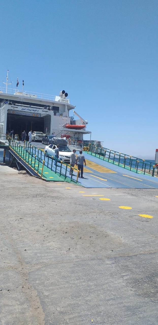 وزير النقل: وصول 1036 راكب مصرى لمينائى سفاجا ونويبع  قادمين من السعودية والأردن