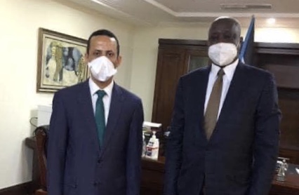 السفير المصري في چوبا يلتقي بوزير شئون الرئاسة الجنوب سوداني
