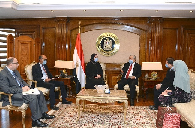 جامع: إنشاء لجنة تجارية مصرية إندونيسية لتسهيل حركة التبادل التجاري