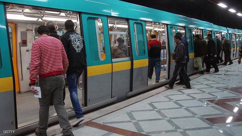 وزارة النقل تنفي توقف مترو الأنفاق غدا الجمعة 