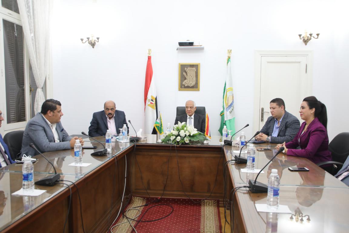 الجيزة تزيل تعديات على املاك دولة بحى بولاق الدكرور 