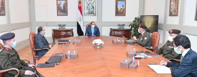 الرئيس يوجه بالاستفادة من الأراضي الفضاء على جانبي الطريق