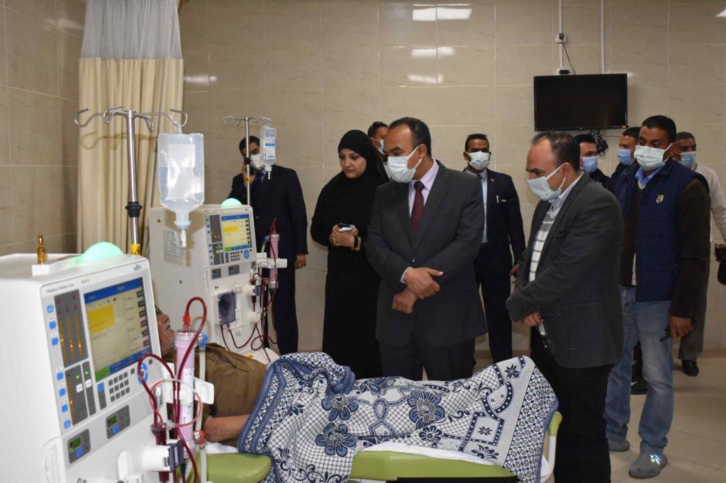 محافظ المنيا يوجه نائبه بمتابعة الحالة العامة بمنظومة القطاع الصحي