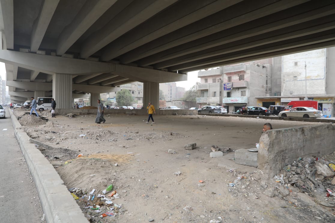 محافظة الجيزة: انتظام تواجد سيارات السرفيس بالموقف الجديد بجوار سنترال المريوطية
