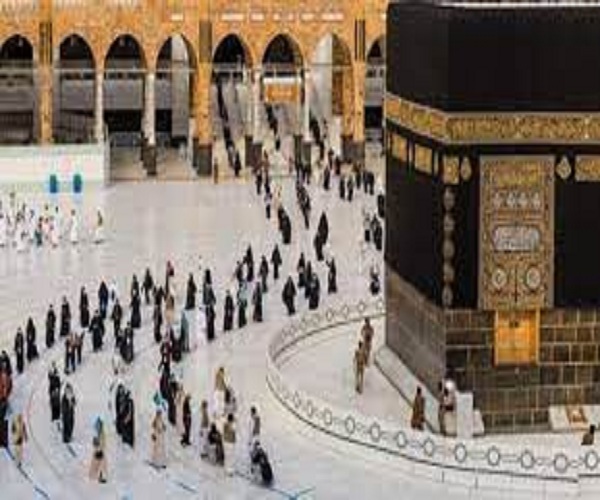 بهذه الشروط السعودية تسمح بالعمرة للقادمين من الخارج 