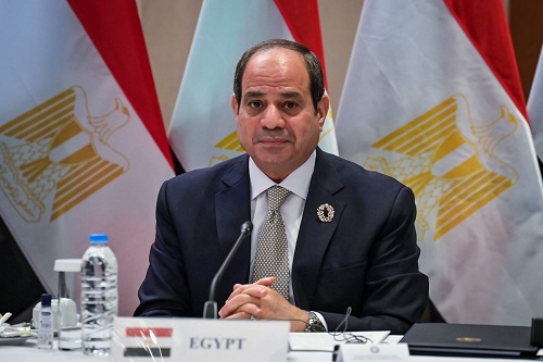 الرئيس السيسي يزور جامعة كفر الشيخ ويلتقي الطلاب وأعضاء هيئة التدريس 