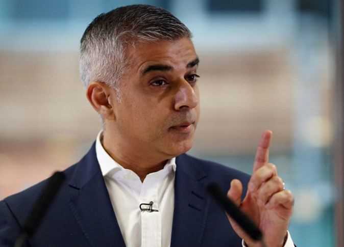 صادق خان: لندن ستنفد من العاملين في المجال الطبي بسبب ارتفاع حالات متحور أوميكرون