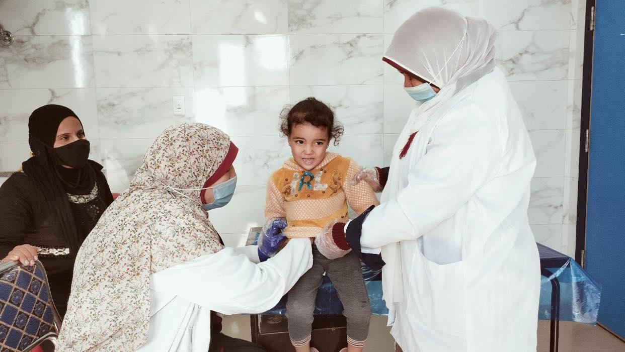 توقيع الكشف الطبي على 13 ألف مواطن بـ 7 قوافل طبية خلال نوفمبر الماضي بالمنيا