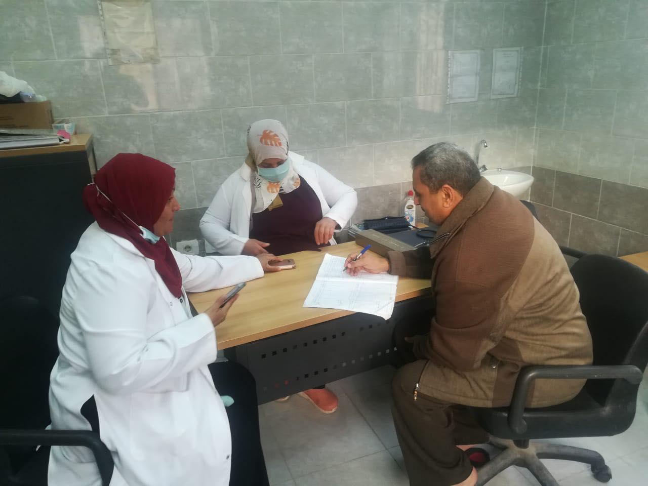 صحة المنيا تواصل حملاتها الرقابية على المنشآت الطبية والغذائية والصيدليات