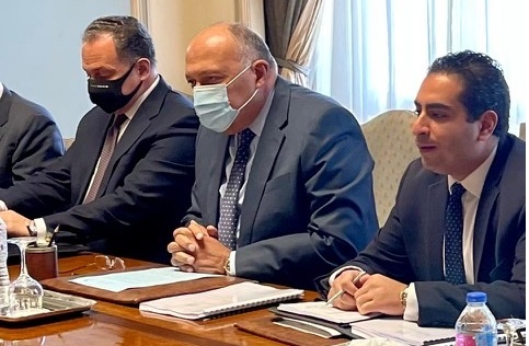 شكري يتناول قضية سد النهضة مع منسق خلية العمل المعنية بالرئاسة الكونغولية للاتحاد الأفريقي.