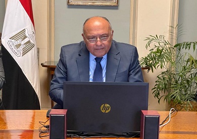 وزير الخارجية يجري مشاورات سياسية مع نظيره المغربي