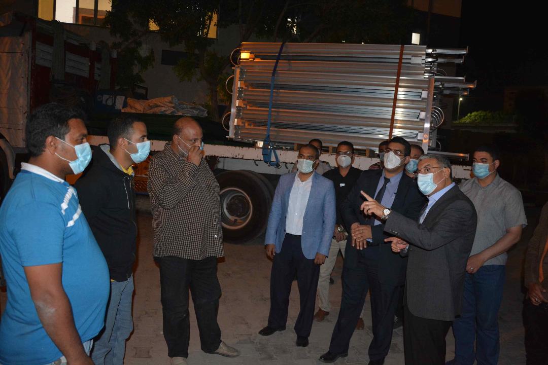 محافظ المنيا يتابع أعمال توريد وتركيب تنكات اكسجين بمستشفى الصدر
