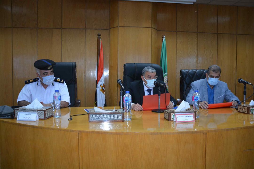 الموافقة على تقنيين اوضاع أراضي أملاك الدولة ل 66 طلبا بالمنيا