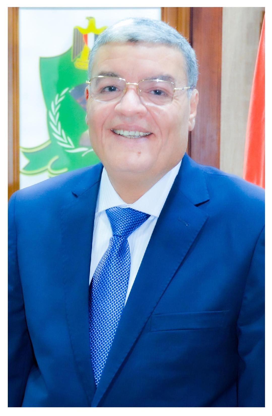 محافظ المنيا: البدء في إجراءات تثبيت 6549 متعاقد بالتربية والتعليم