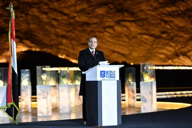السيسي :  أنشأنا لجنة لفحص لأوضاع المحبوسين وأي خطأ مستعدون لتصويبه