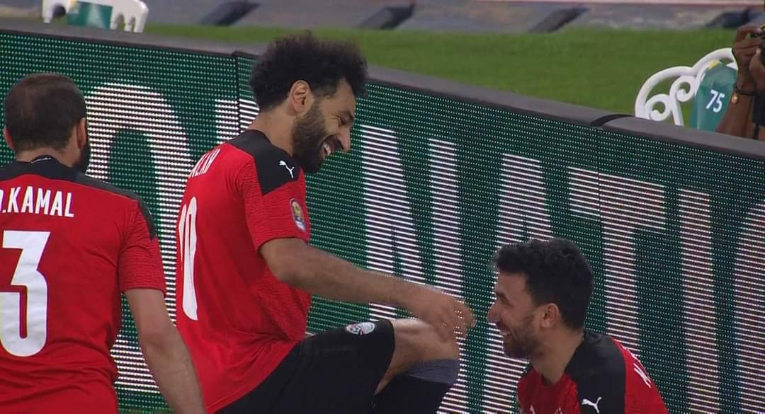 ليفربول يحتفل بتأهل منتخب مصر لنصف النهائى