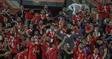 هتافات نارية لجماهير الأهلي باستاذ السلام قبل إنطلاق مباراة الفريق مع الاتحاد المنيستيري 

