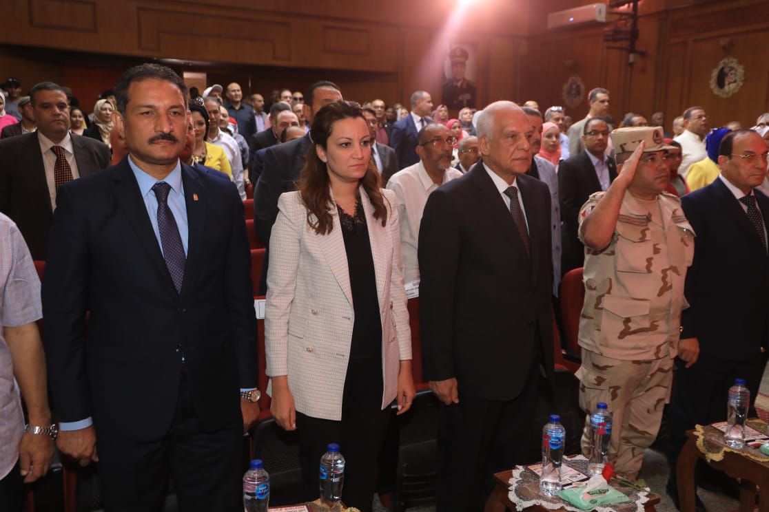 محافظ الجيزة يشهد احتفالات التربية والتعليم بالذكري ٤٩ لنصر أكتوبر المجيد