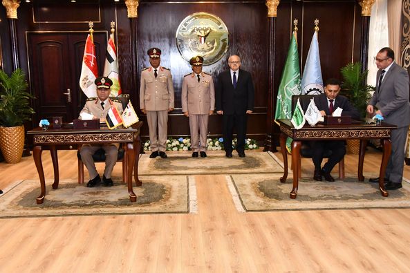 توقيع بروتوكول تعاون بين كلية الدفاع الجوى وكلية الهندسة جامعة القاهرة