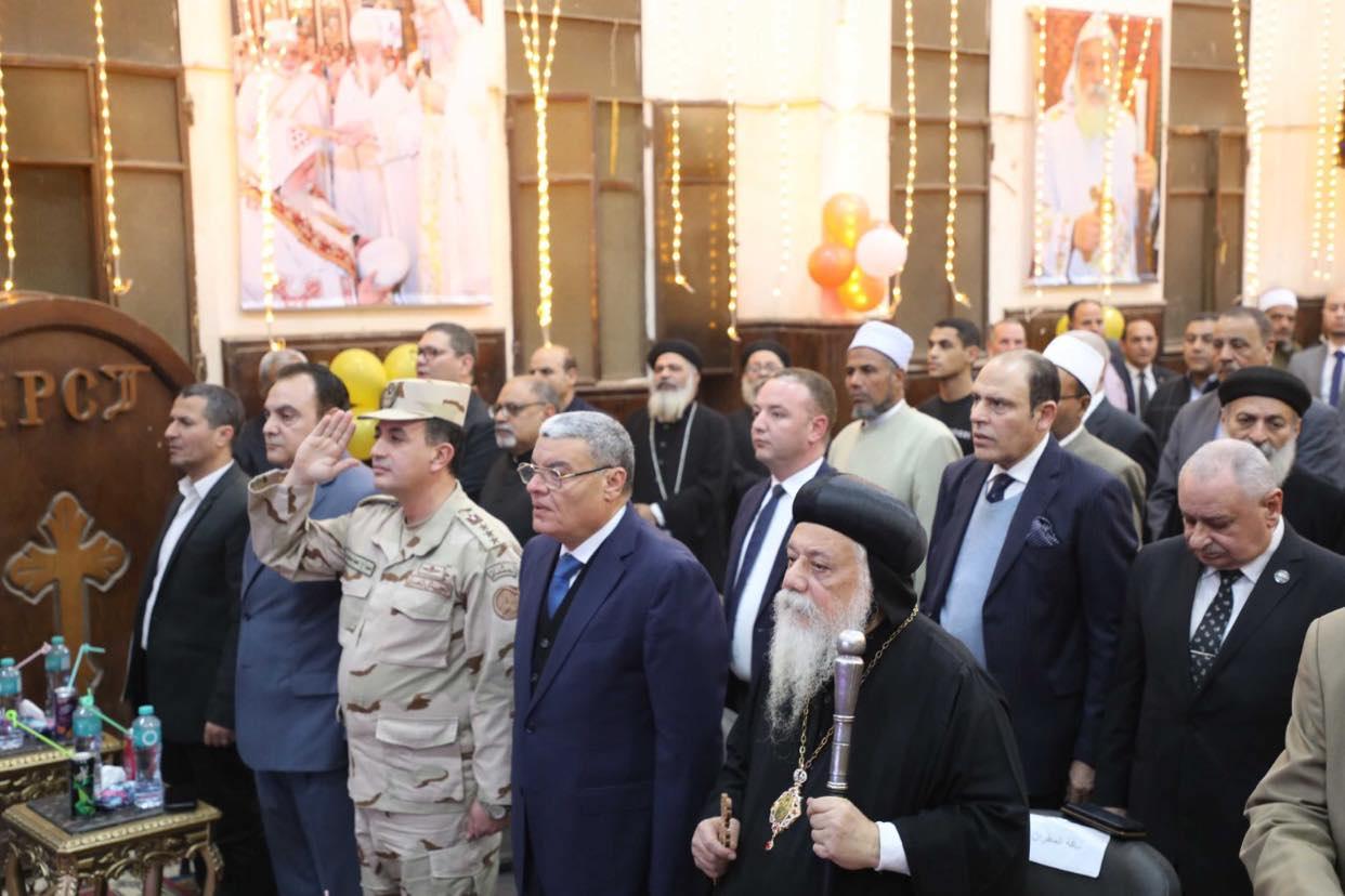 محافظ المنيا يشهد حفل ترقية نيافة الأنبا ديمتريوس، مطرانًا لكرسي إيبارشية ملوي وأنصنا والأشمونين