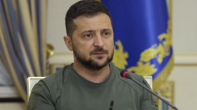 زيلينسكى يحدد شروط مفاوضات السلام بين أوكرانيا وروسيا

