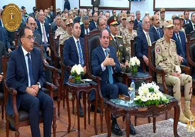 الرئيس السيسي : إذا تم طرح شركة قناة السويس كأسهم في البورصة سيكون للمصريين فقط