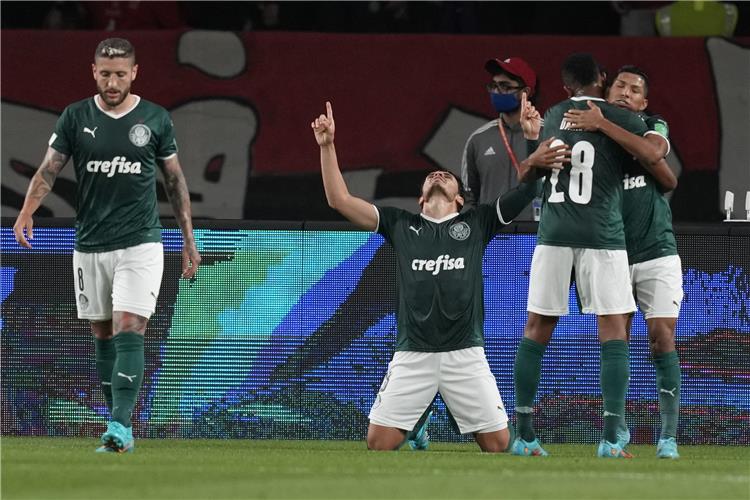 فيديو .. الأهلي يتقهقر أمام بالميراس البرازيلي ويخرج بهدفين في شباك محمد لطفي