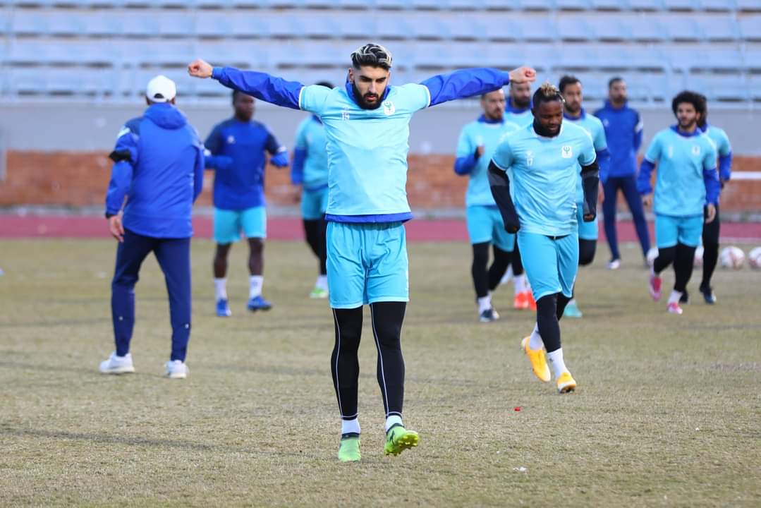 المصري يؤدي مرانه الأخير استعدادًا للسفر للكاميرون صباح الغد