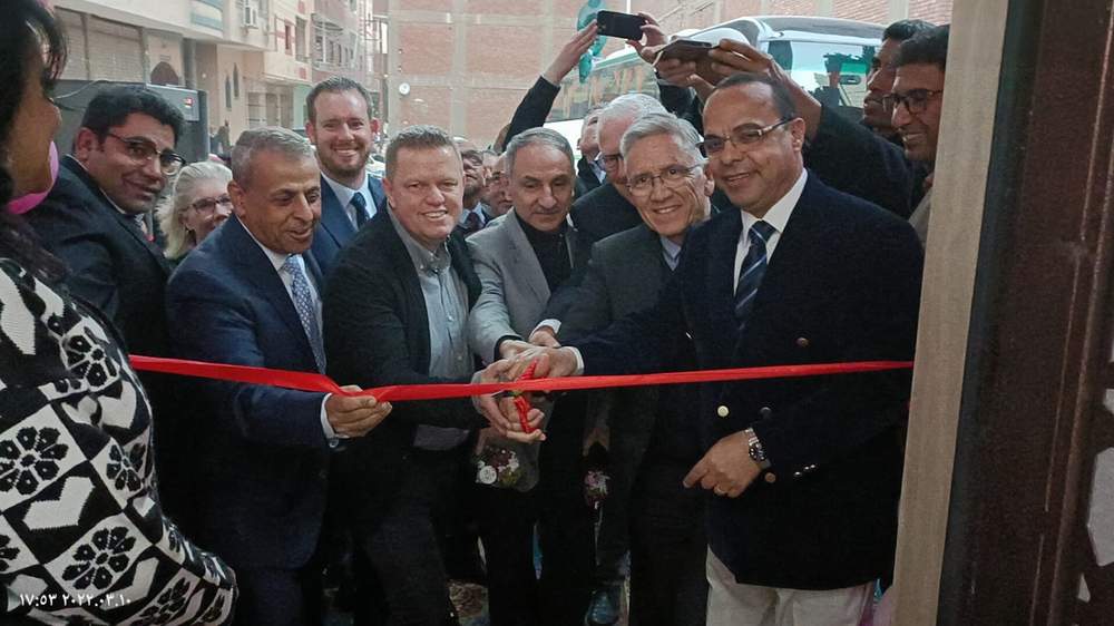   القس ناصر كتكوت ووفد كنسي امريكي يفتتحوا مركز لمسة حب لذوى الهمم بالمنيا